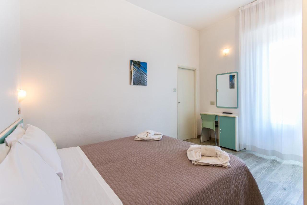 Hotel Savana Rimini Exteriér fotografie